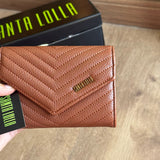 Bolsa Santa Lolla Retangular Transversal Matelassê Texturizada 0471.3F51