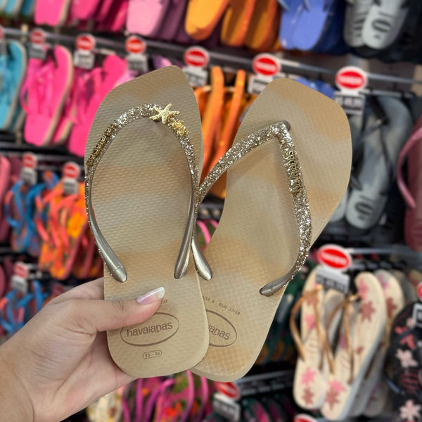 Havaianas Slim Square Glitter Party + Pin Estrela e Tartaruga (GRÁTIS)
