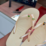 Havaianas Slim + Pin Coqueiro, Água de Coco, Tucano e Sol
